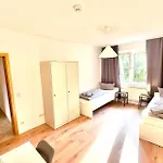 Bege Cityapartment *
